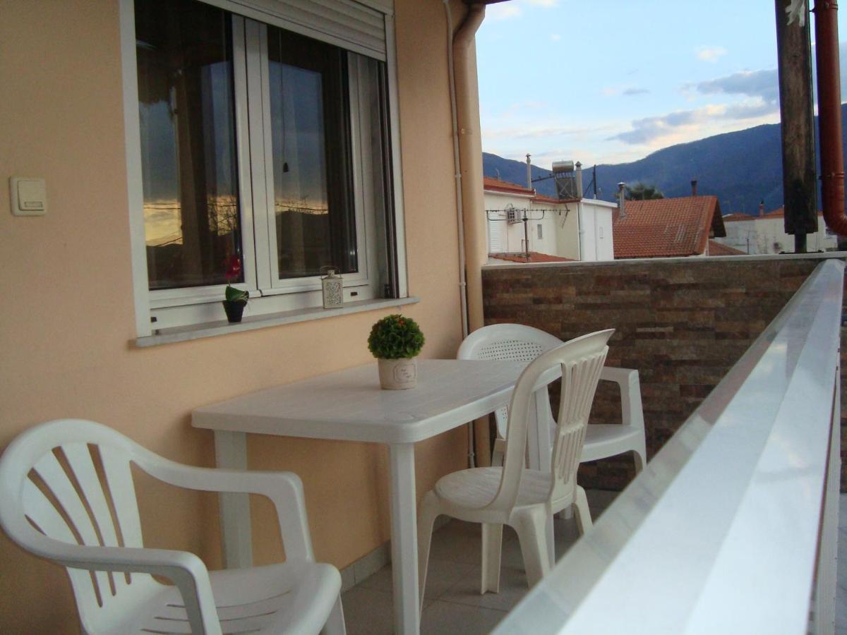 Polis΄ House Apartment Vrasná Exterior foto