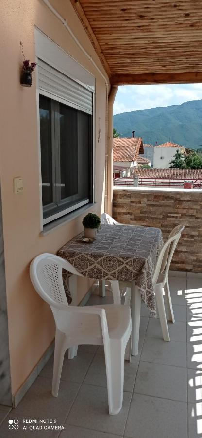 Polis΄ House Apartment Vrasná Exterior foto